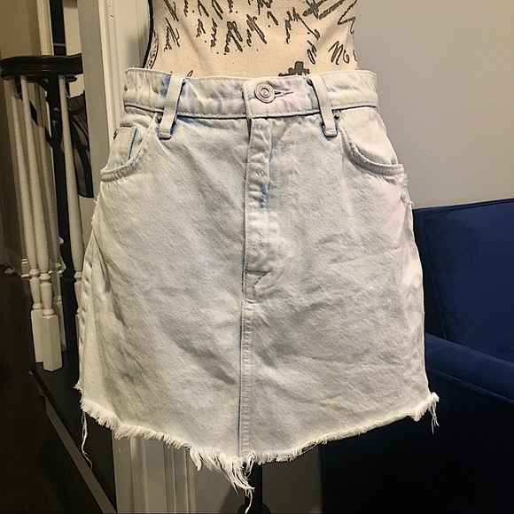 Hudson Jeans The Viper Denim Mini Skirt - Picture 13 of 16